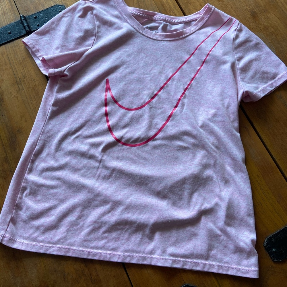 Nike Girls Pink Tee Size XL